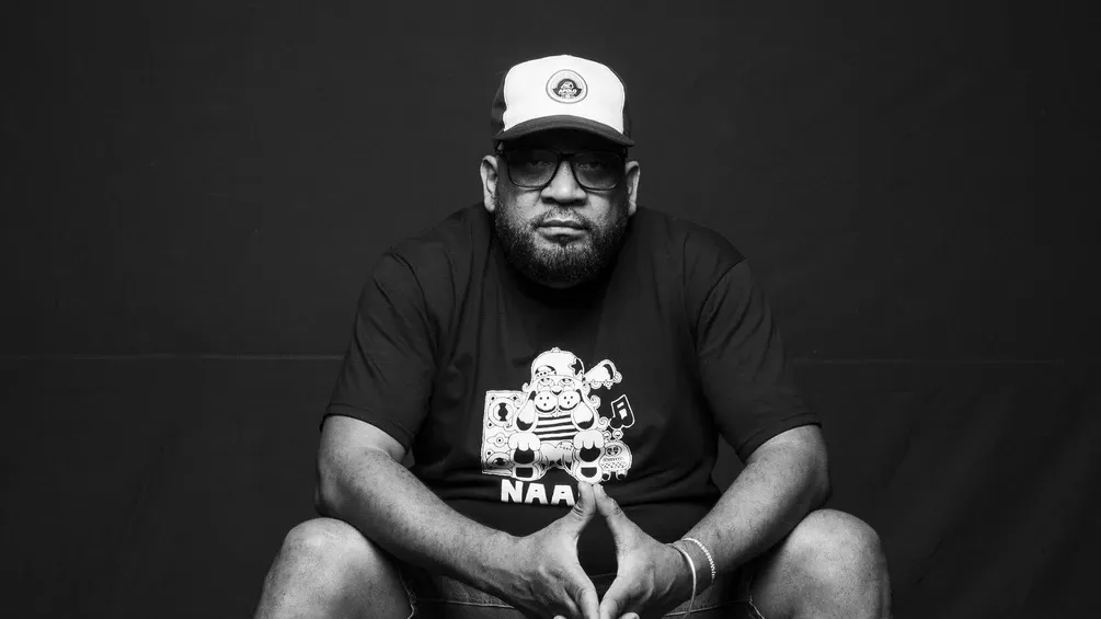 DJ Babatr reworks TOMORA’s ‘RING THE ALARM.’