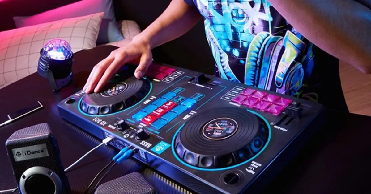 iDance XD-301: Smyths Toys Launches DJ Deck for Kids